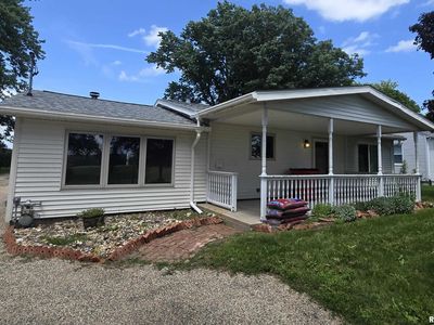 2367 N State Route 8, Yates City, IL, 61529