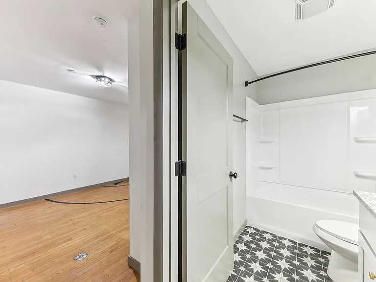 608 Loughborough Ave — Photo 25