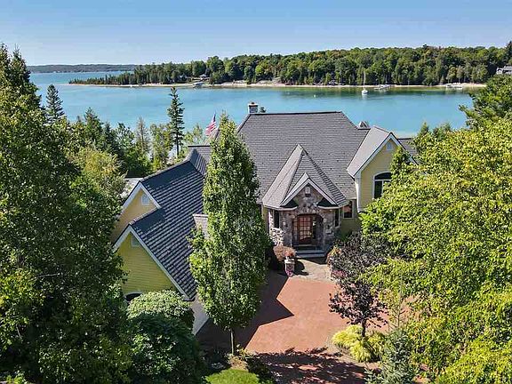 5th image of 7655 Oyster Bay Dr #Drive15