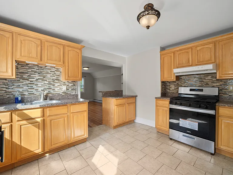 30 Sargeant Ave #2 — Photo 2