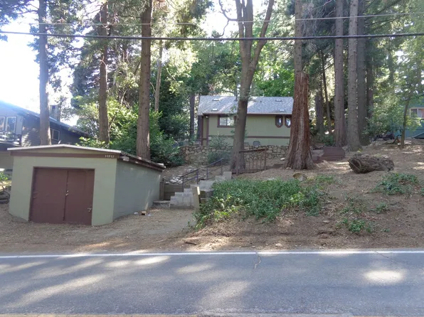 22927 Crest Forest Dr, Cedarpines Park, CA 92325
