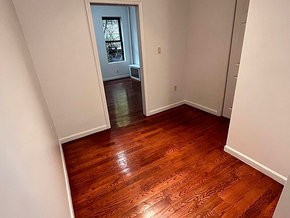 3rd image of 247 E 77th St APT 2D