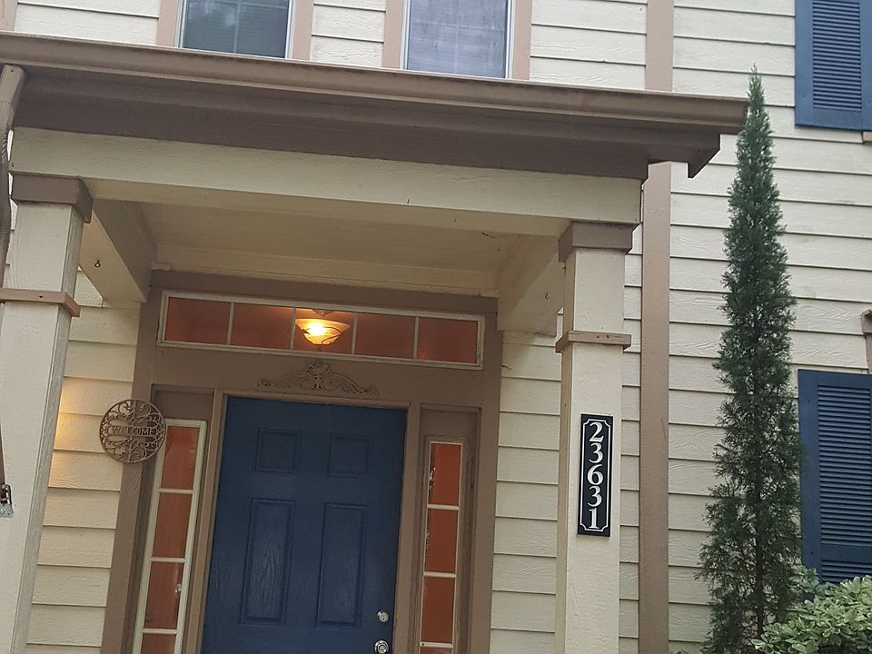 1540 sq. ft.
3 Bedrooms
2. 5 Bathrooms
Townhouse

Dynamite rental with carpeting only on stairs in this 3 beds, 2.5 bath townhome. 
Convenient location
*	Easy location near 59 , the Beltway 8, the Hardy Toll Road, HW99, IAH Georg Bush International Airpor