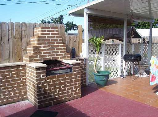 3rd image of 17640 NW 32nd Ave