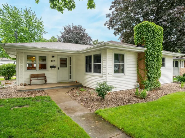 728 Buchanan St, Little Chute, WI 54140