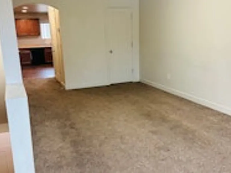 220 N 750 E — Photo 9