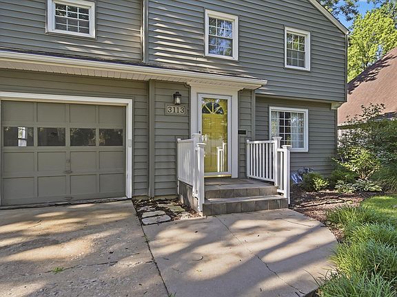 2nd image of 3113 SW Canterbury Ln
