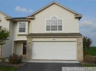 1064 Juniper Ct, Shakopee, MN 55379