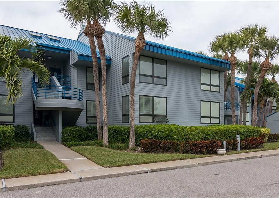 1st image of 910 Pinellas Bayway S APT 206
