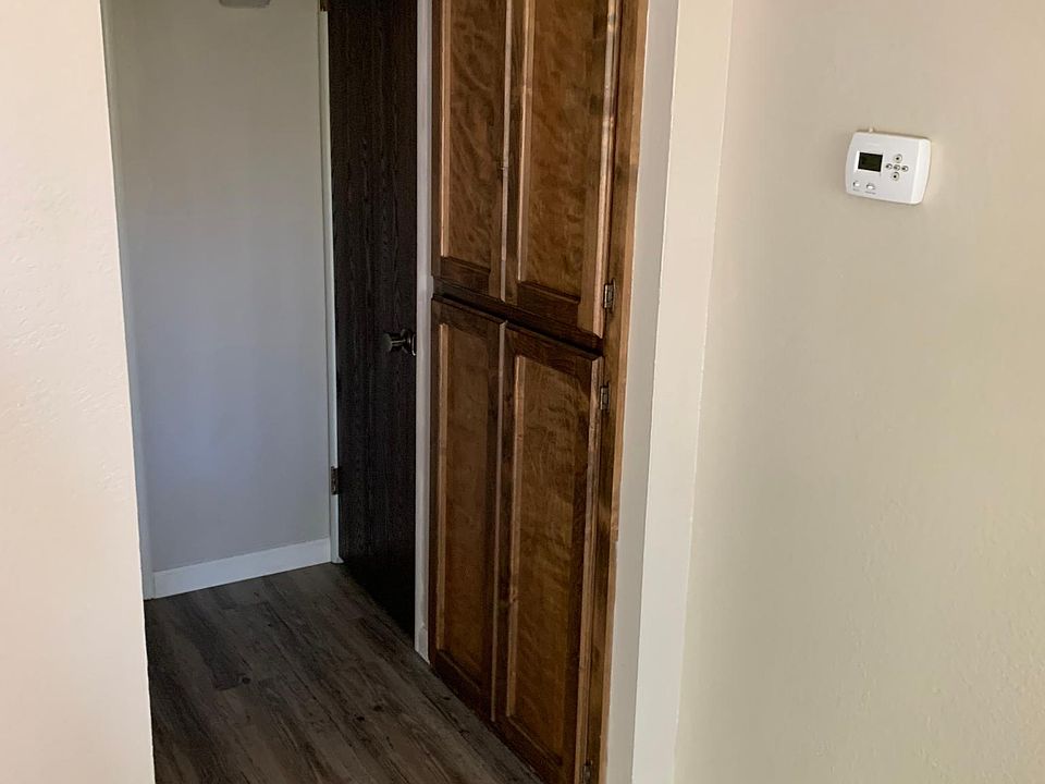 1st image of 1576 Heather Dr #111