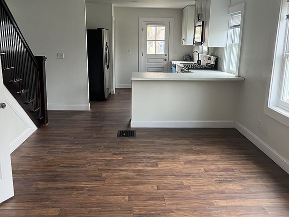 4th image of 5929 E Dewey Ave