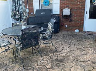 305 Alston Ridge Ct, Cornelia, GA 30531