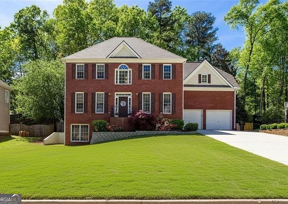 1st image of 665 Braidwood Dr NW