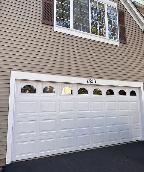 1553 Spaulding Rd — Photo 1