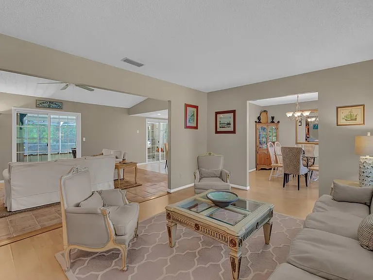 1045 Clipper Rd — Photo 7