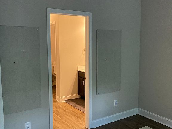 2nd image of 200 N Stingray Ln #200