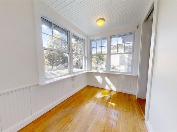113 Cushing Ave #2
