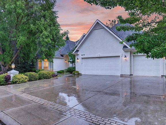 2nd image of 1670 S Willow Lake Way