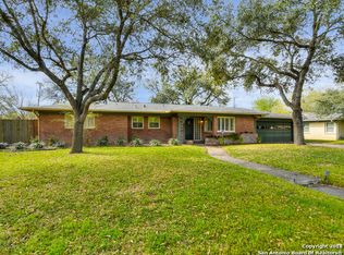 610 Robinhood Pl, San Antonio, TX 78209