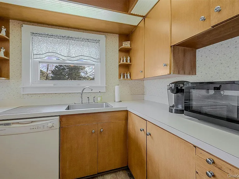425 Old Shipyard Ln — Photo 15