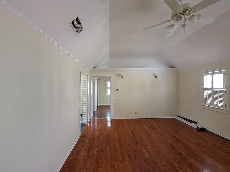 76 Marine St — Photo 35