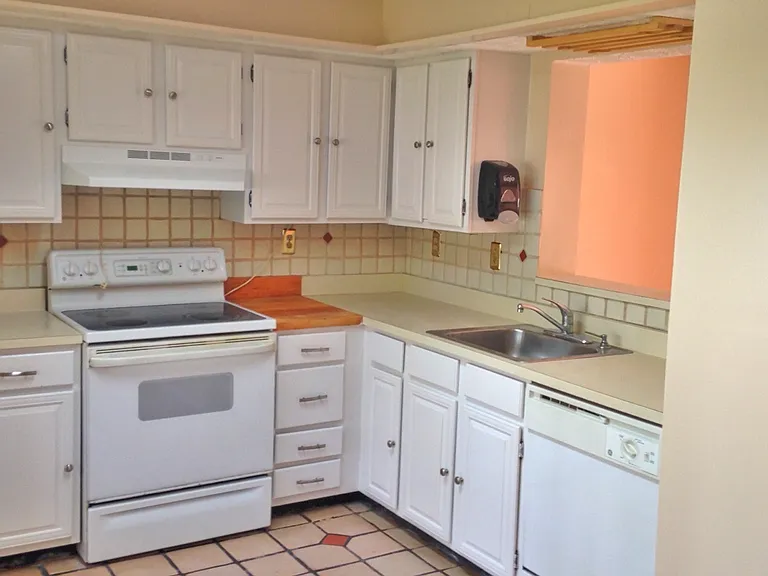 8346 Sperry Ct — Photo 2
