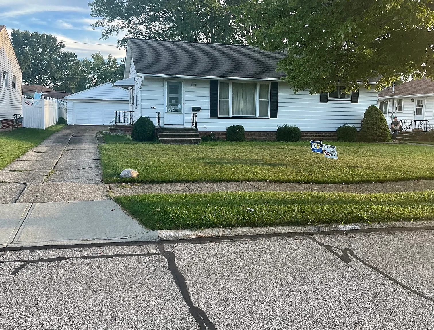 3 bed, 1440 sqft, $1,900 — Photo 1