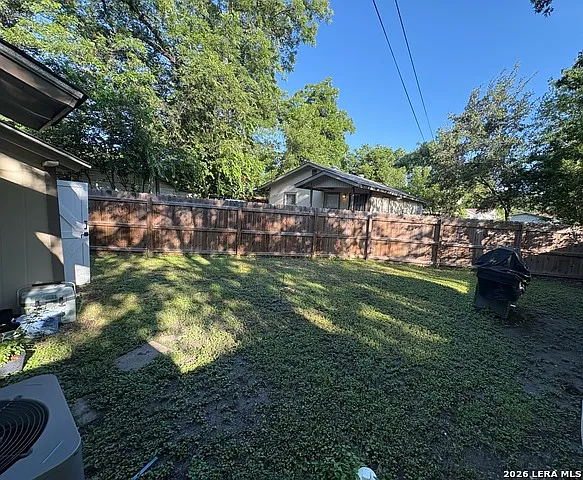 1406 Kendalia Ave #1 — Photo 18