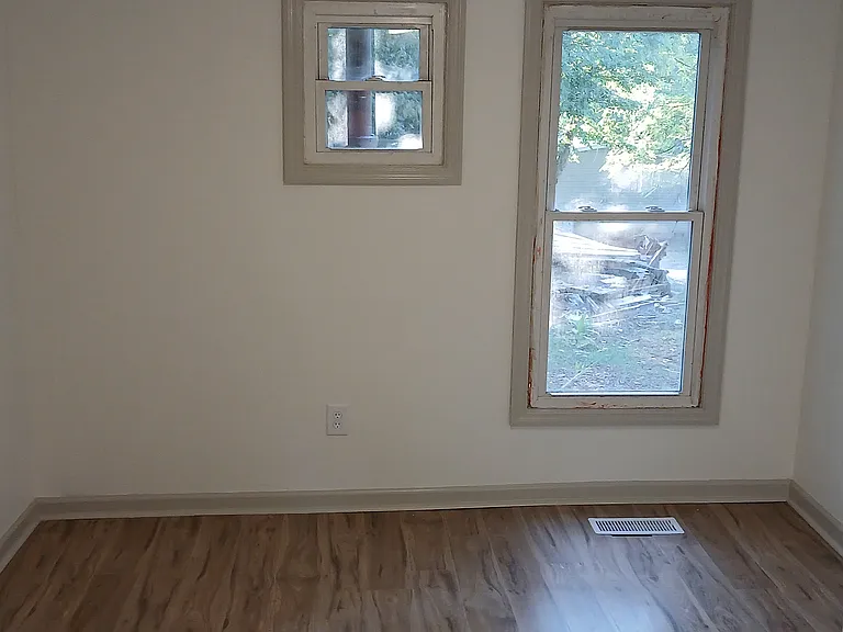 1st bedroom