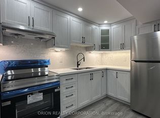 12 Trailbank Gdns, Hamilton, ON L8B1Z3