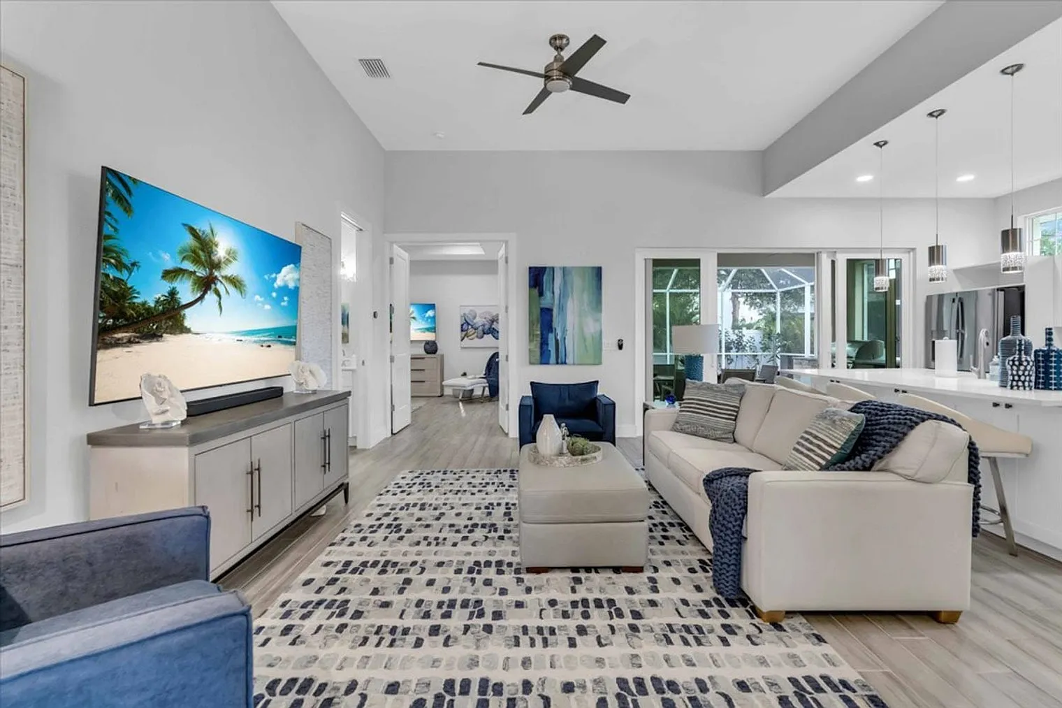 3 bed, 2.0 bath, $8,146 — Photo 2