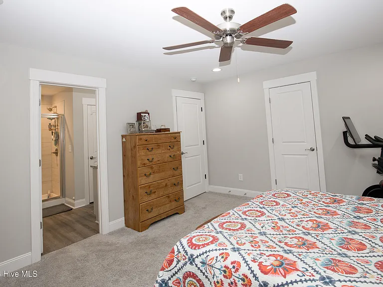 643 Lilac Ln — Photo 21