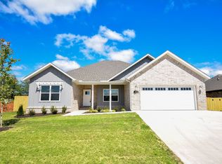 456 N Otoe St, Farmington, AR 72730
