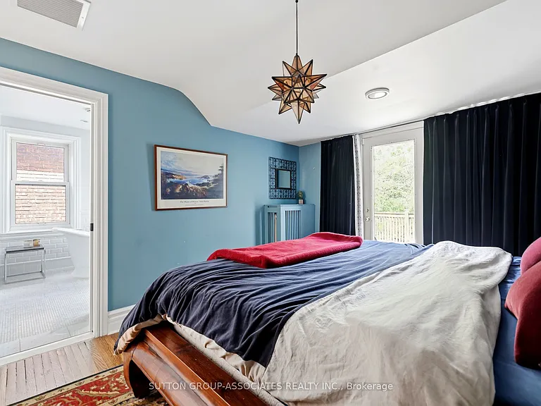 33 Albany Ave — Photo 34