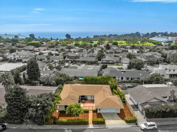8874 La Jolla Scenic Dr N, La Jolla, CA 92037
