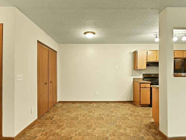 Waterford Pointe — Photo 48