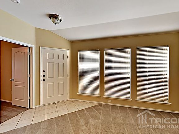 3rd image of 10469 Fossil Hill Dr