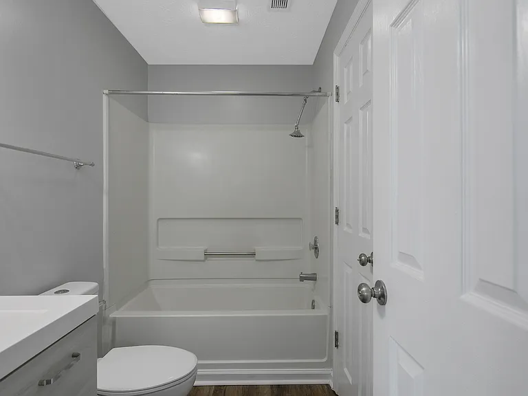 295 Warton Ln #7 — Photo 9