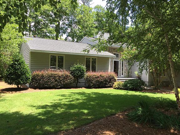 2nd image of 115 Fairway Drive E