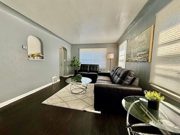 4th image of 1845 Wood St
