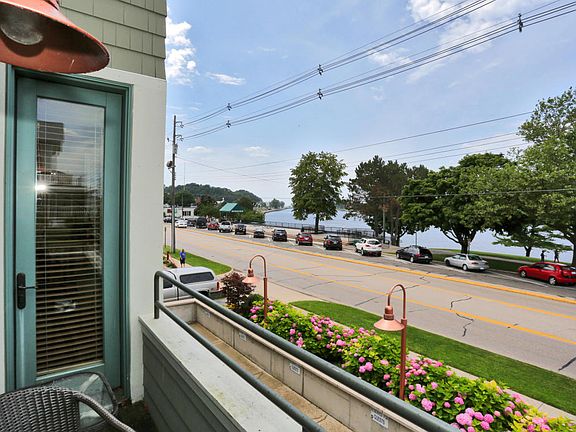 5th image of 200 S Harbor Dr APT 1