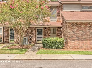 304 Andrea Ln, Hanahan, SC 29410