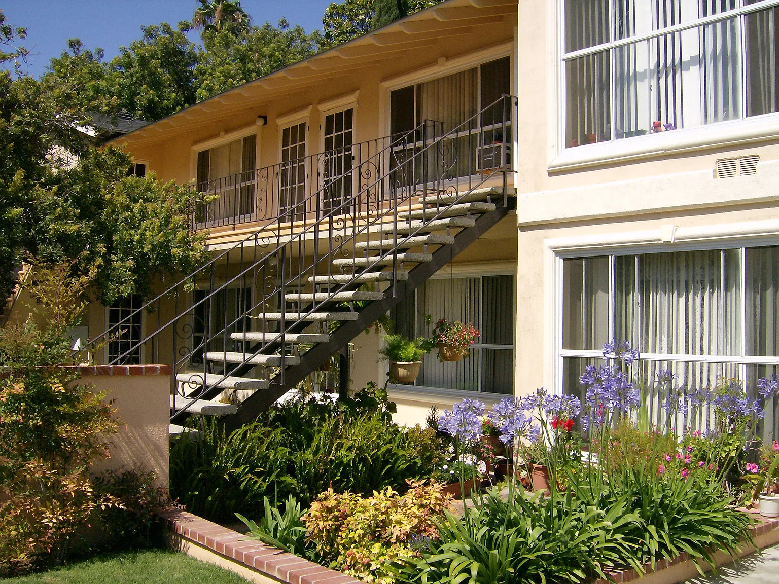 Peppertree Apartments — Photo 4
