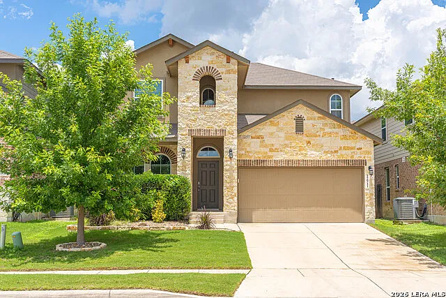 4 bed, 2.5 bath, 2272 sqft, $2,349 — Photo 1