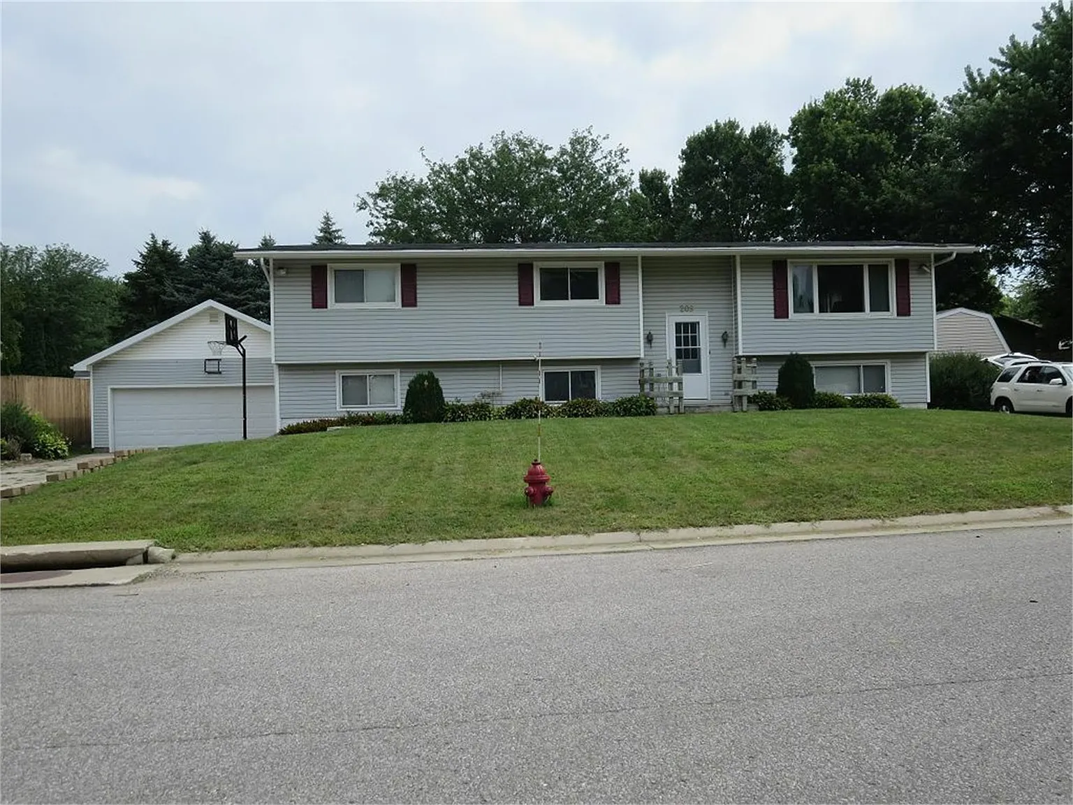 209 Thelma St photo 1