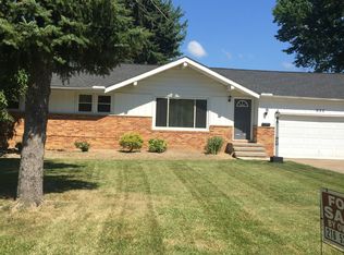 925 Ford Rd, Highland Heights, OH 44143