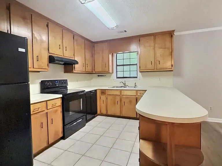 125 Kingswood Dr — Photo 9
