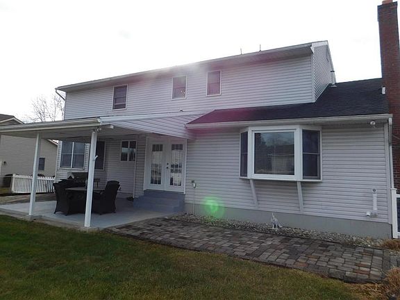 5th image of 235 Venetian Dr