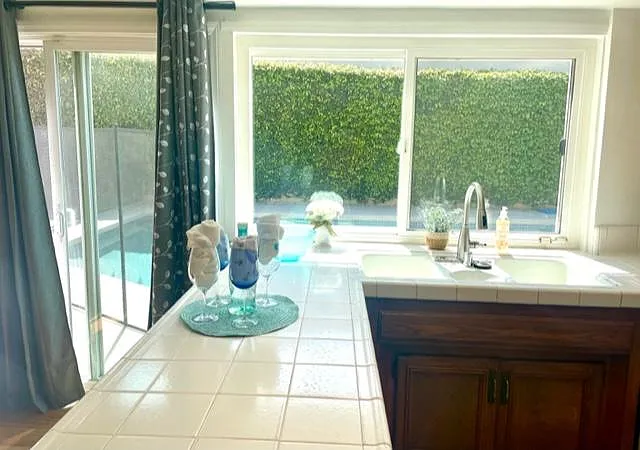 Lots of light in the Kitchen.