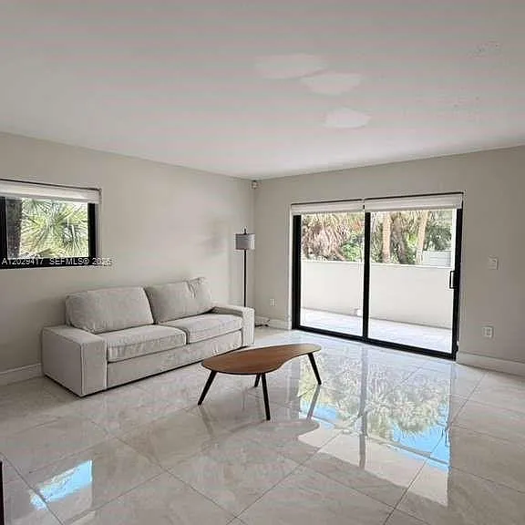 800 S Dixie Hwy #202 — Photo 24